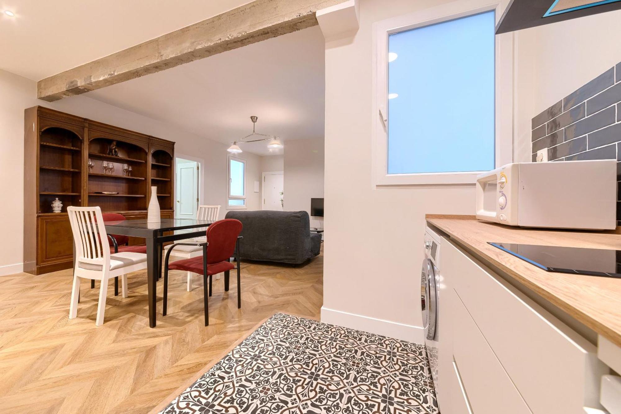 Euskalduna, Vivienda Turistica Moderna Y Renovado Bilbao Exterior foto