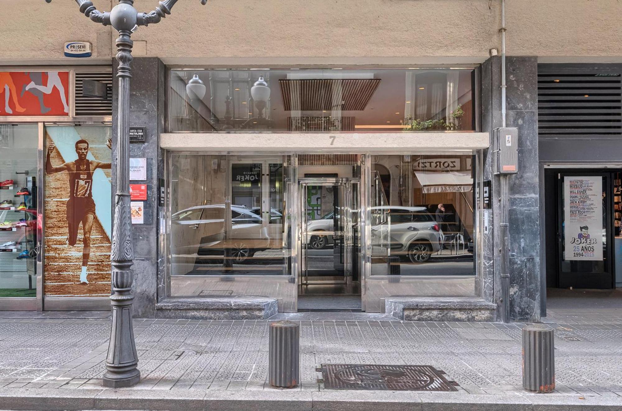Euskalduna, Vivienda Turistica Moderna Y Renovado Bilbao Exterior foto